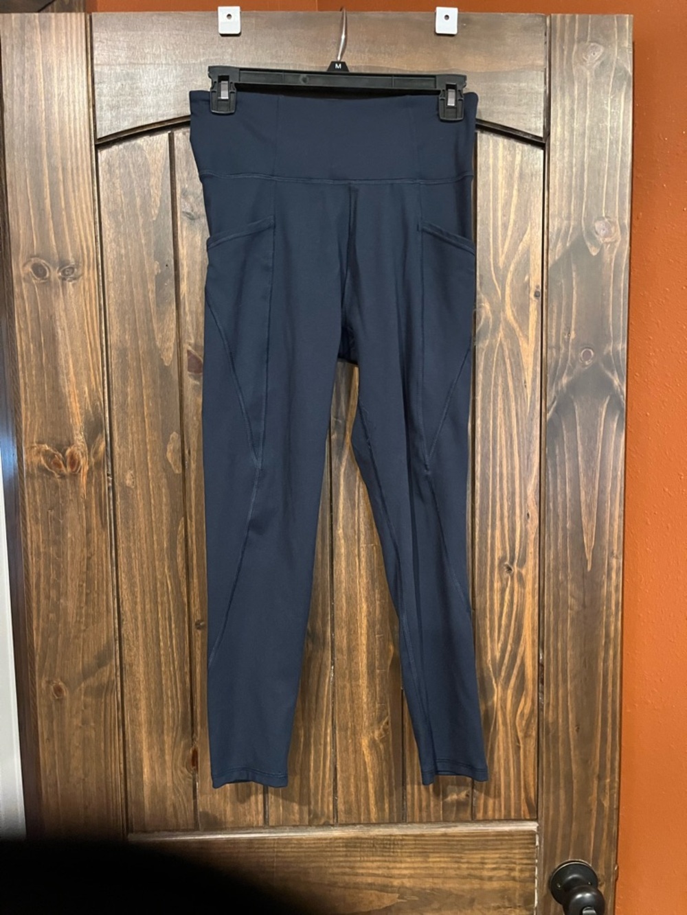 High-Rise Navy Performance Leggings with Side Pockets